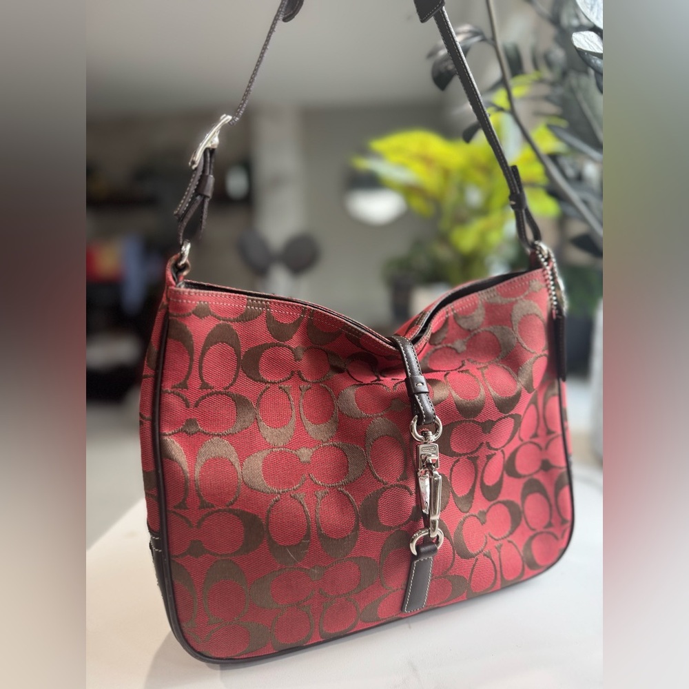 Coach Red Signature Jacquard Hampton Clip Bag #6091